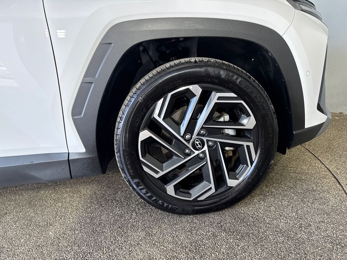 2024 Hyundai TUCSON 1.6T Plug-in Hybrid Ultimate 5dr 4WD Auto Estate Petrol Para - Picture 13 of 24