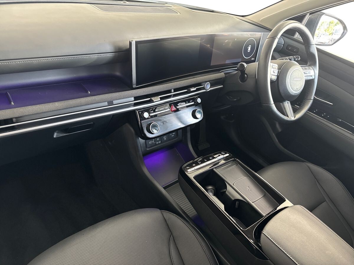 2024 Hyundai TUCSON 1.6T Plug-in Hybrid Ultimate 5dr 4WD Auto Estate Petrol Para - Picture 18 of 24