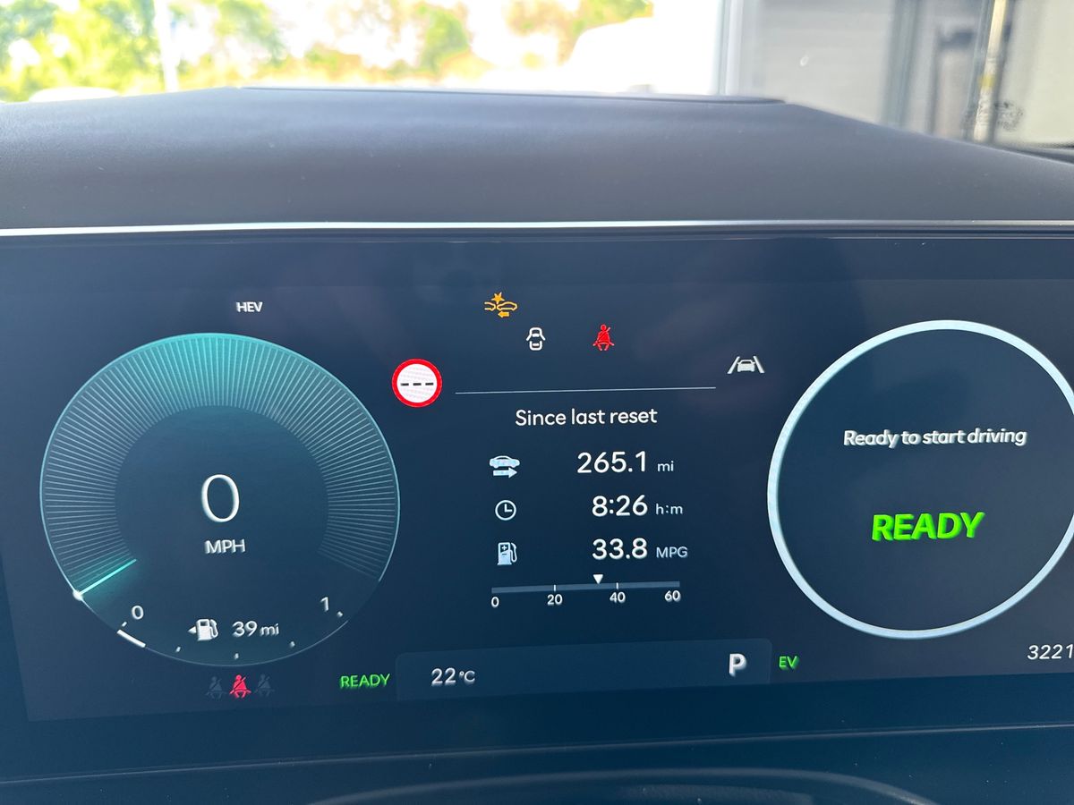 2024 Hyundai TUCSON 1.6T Plug-in Hybrid Ultimate 5dr 4WD Auto Estate Petrol Para - Picture 23 of 24