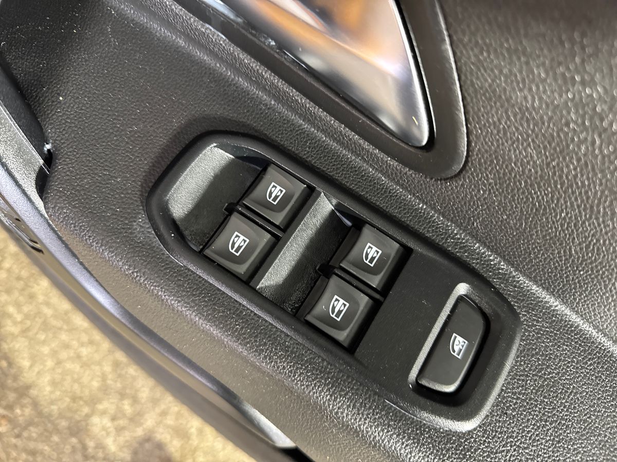 Used Dacia Duster 2018 for sale - 77235486: Photo 24