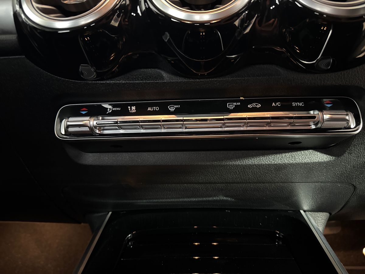 Used Mercedes-Benz GLB 2024 for sale - 77499637: Photo 26