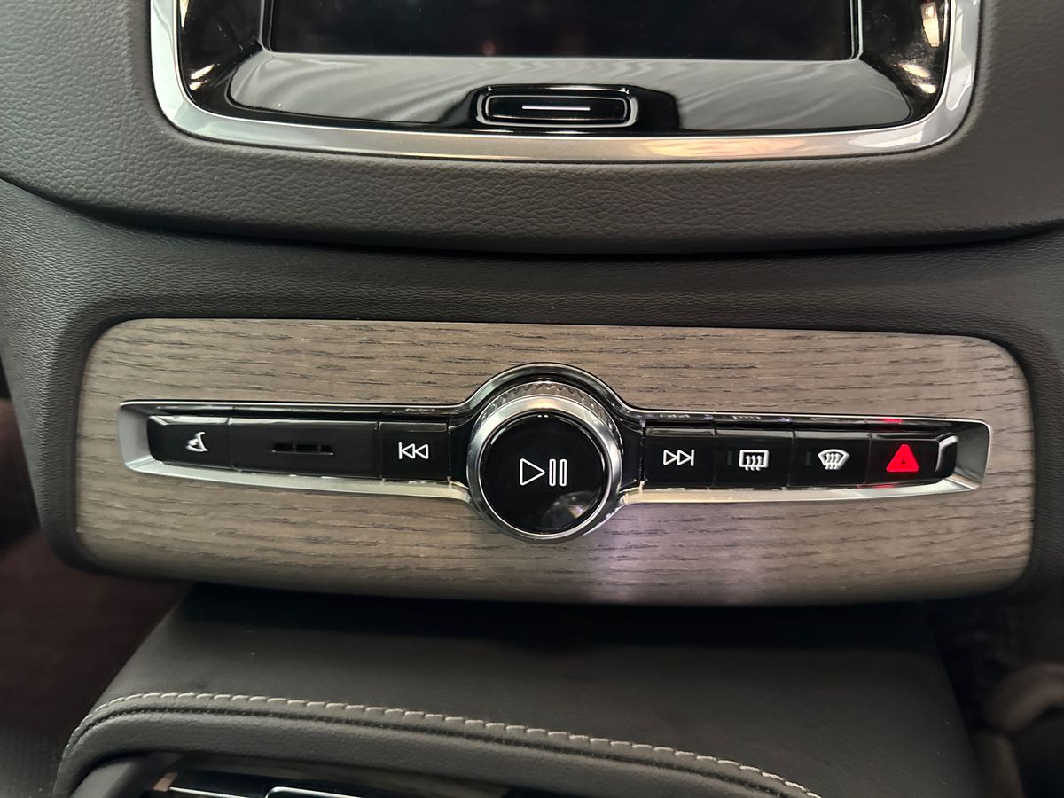 Used Volvo XC90 2023 for sale - 77333132: Photo 26