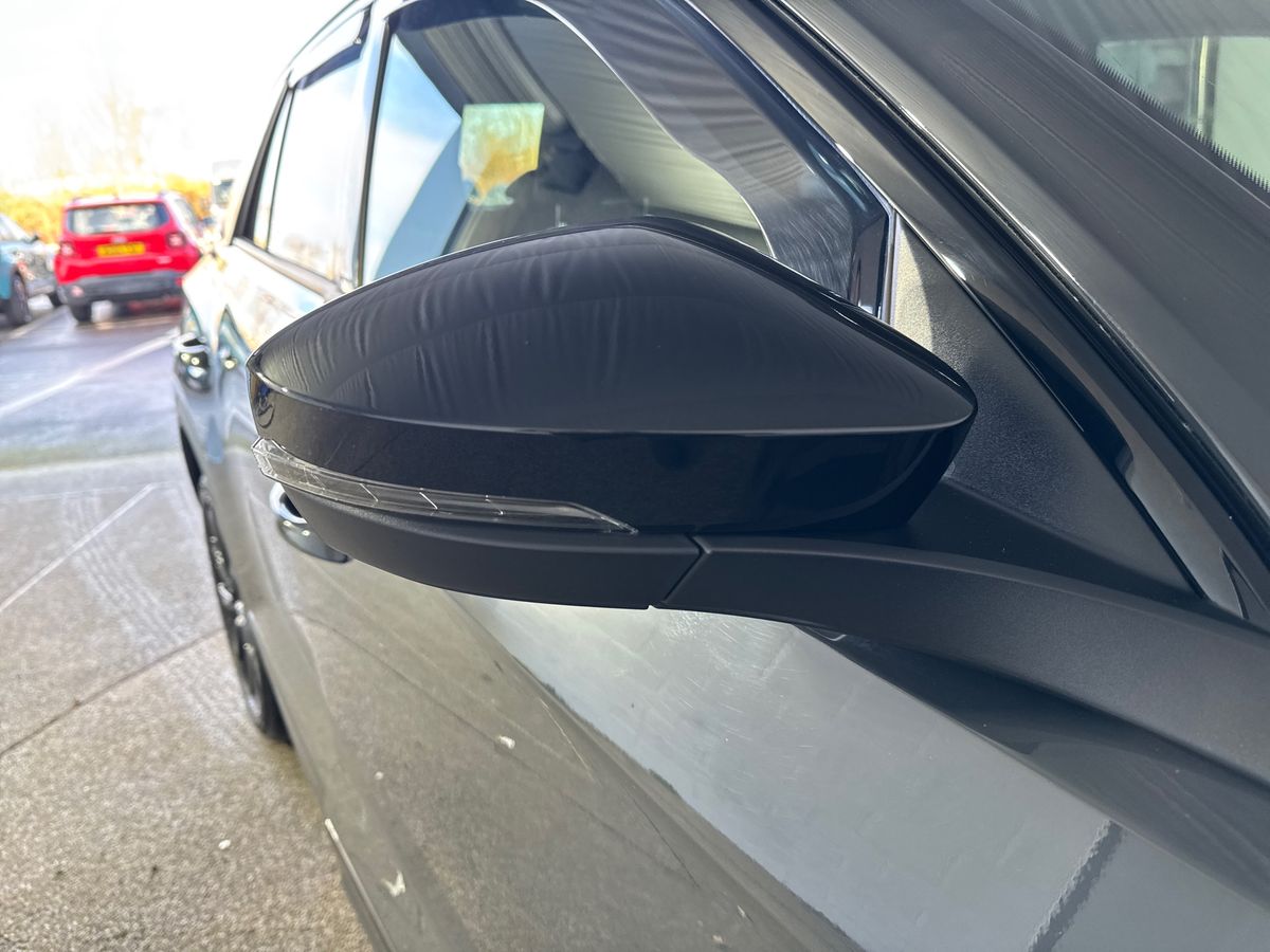 Used Volkswagen T-Roc 2021 for sale - 77151480: Photo 29