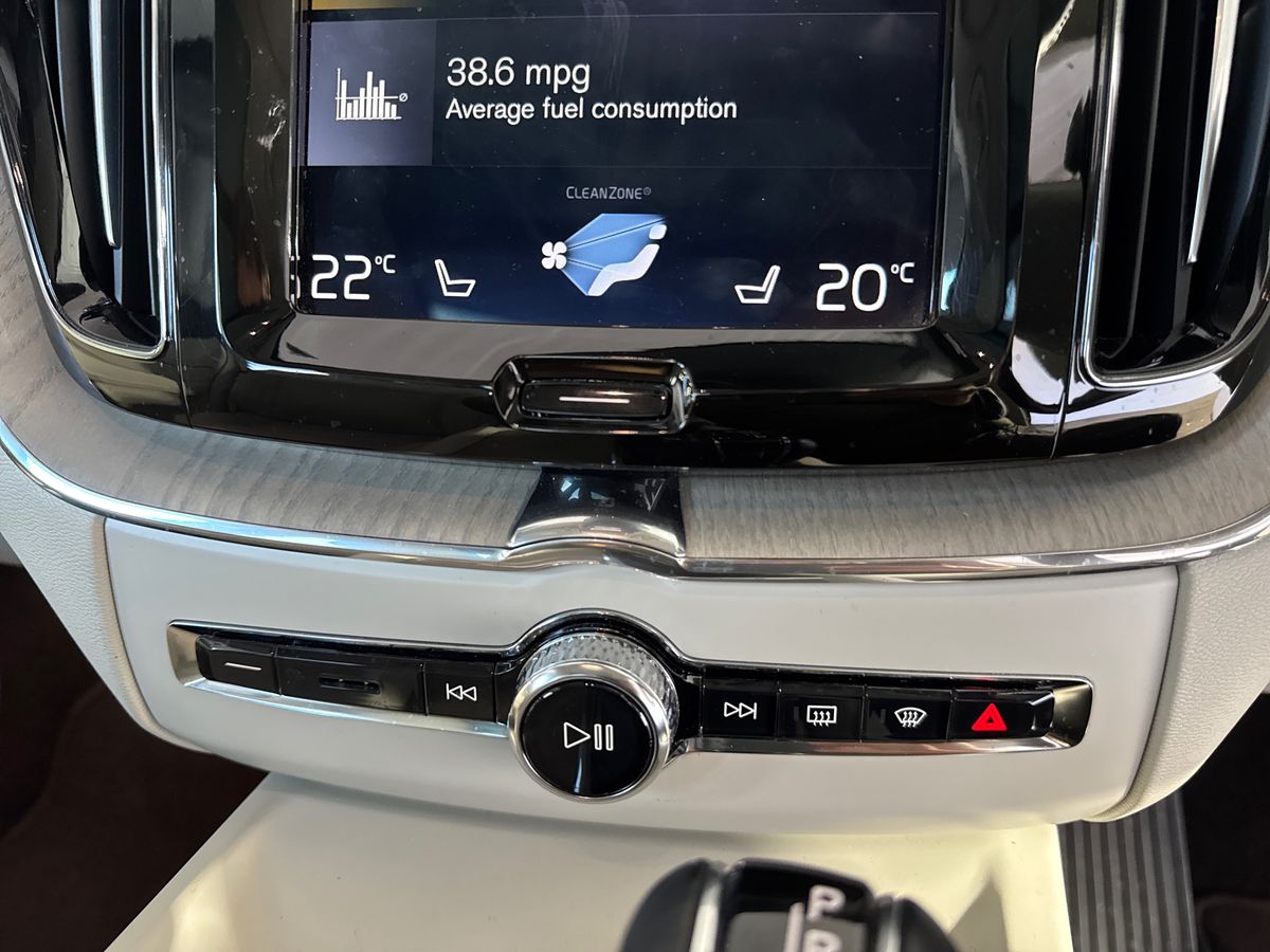 Used Volvo XC60 2018 for sale - 76355201: Photo 26