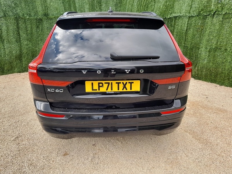 Used Volvo XC60 2022 for sale - 78065060: Photo 3