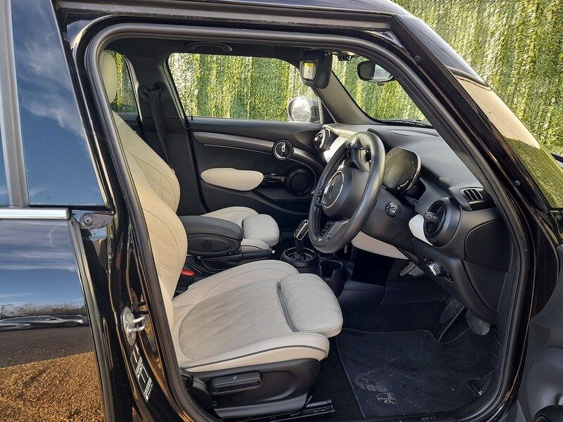 Used MINI Hatch 2021 for sale - 77231299: Photo 6