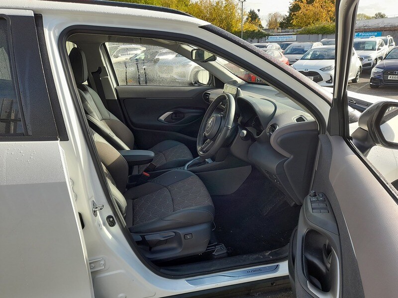 Used Toyota Yaris Cross 2022 for sale - 77231270: Photo 9