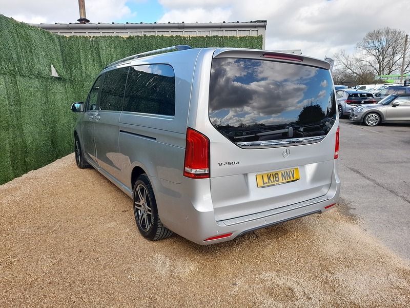 Used Mercedes-Benz V-Class 2018 for sale - 77568341: Photo 9