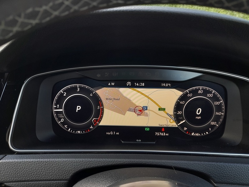 Used Volkswagen Golf 2017 for sale - 78177543: Photo 23