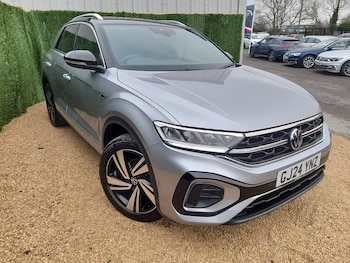 Used Volkswagen T-Roc 2024 for sale - 77547798: Photo