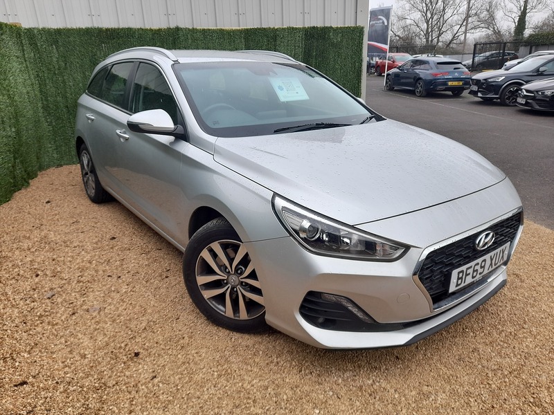 Used Hyundai i30 2019 for sale - 77324451: Photo 2