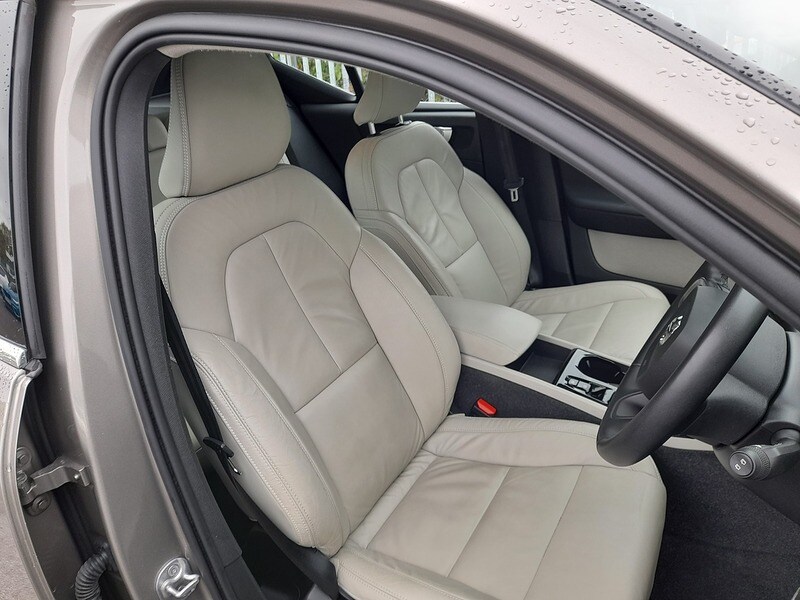 Used Volvo XC40 2022 for sale - 77231249: Photo 10