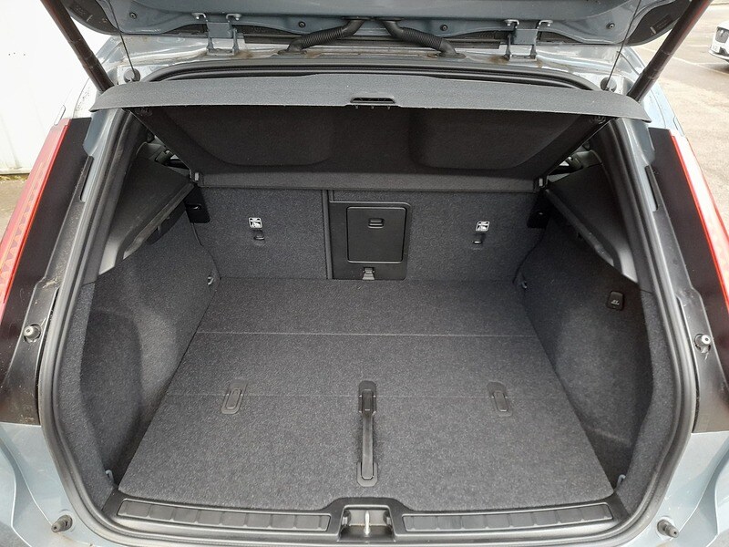 Used Volvo XC40 2023 for sale - 77231320: Photo 15