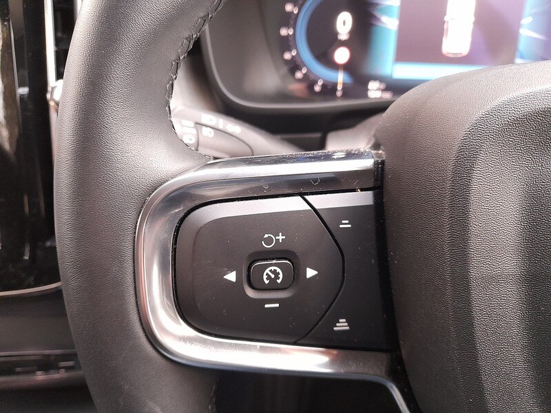 Used Volvo XC40 2023 for sale - 77231320: Photo 21