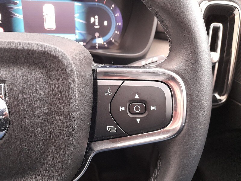 Used Volvo XC40 2023 for sale - 77231320: Photo 22