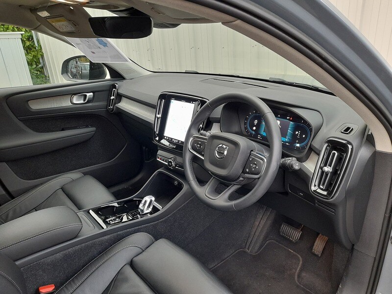 Used Volvo XC40 2023 for sale - 77231320: Photo 27
