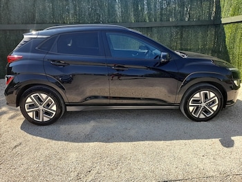 Used Hyundai KONA 2023 for sale - 79167467: Photo