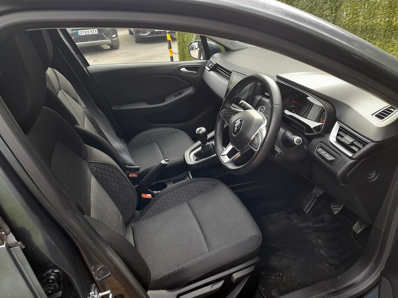 Used Renault Clio 2020 for sale - 77404584: Photo 12