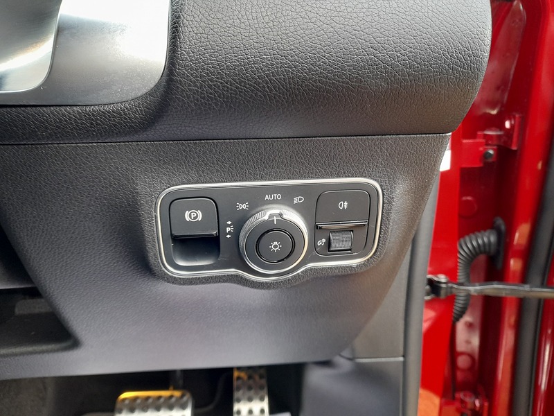 Used Mercedes-Benz GLB 2022 for sale - 77231325: Photo 17