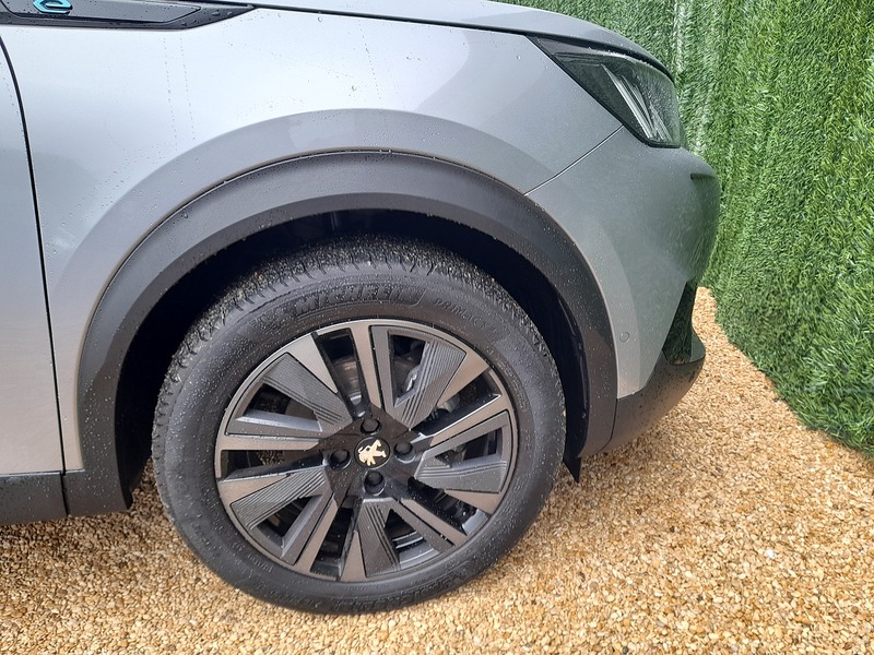 Used Peugeot E-2008 2022 for sale - 77231285: Photo 17