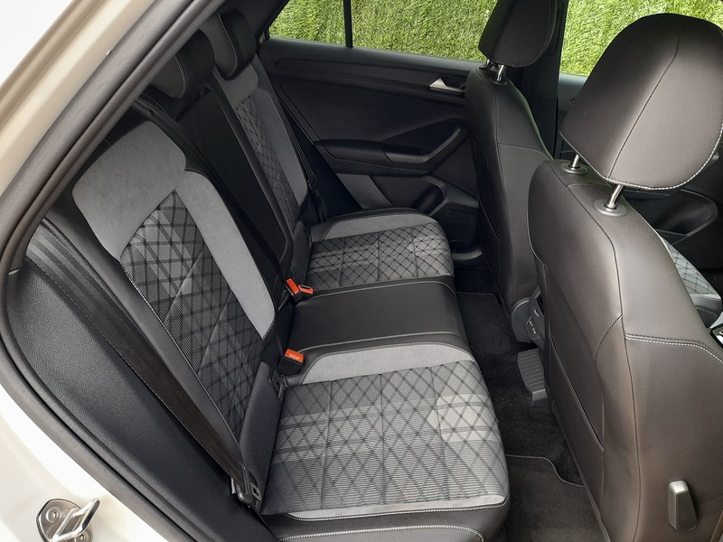Used Volkswagen T-Roc 2024 for sale - 77272328: Photo 16