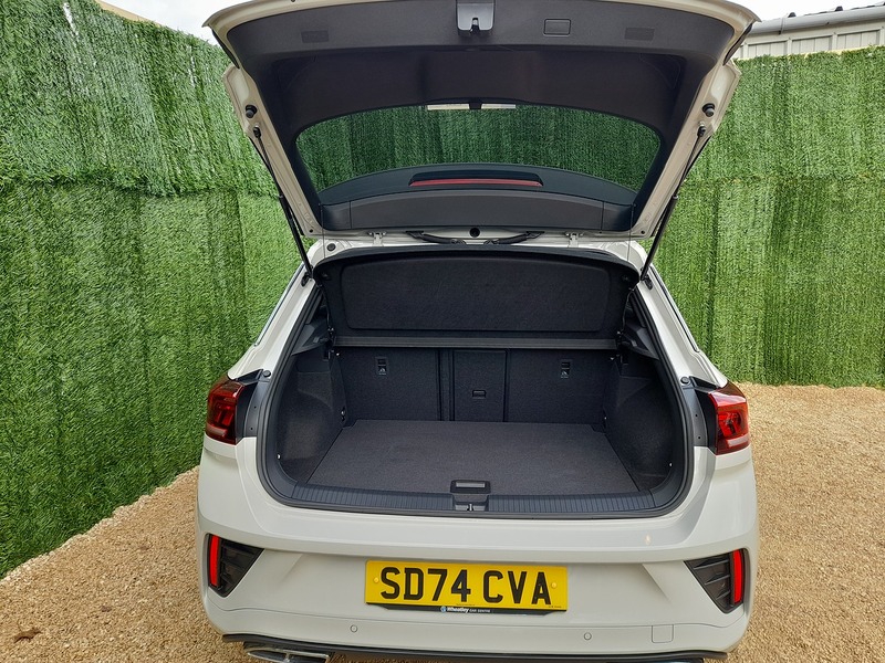 Used Volkswagen T-Roc 2024 for sale - 77272328: Photo 17