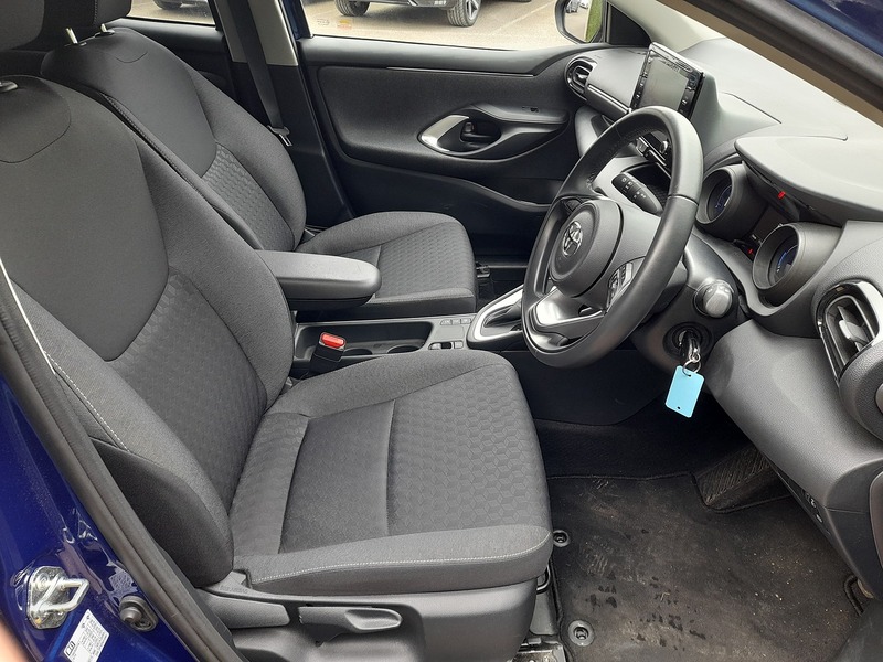 Used Toyota Yaris 2022 for sale - 77905986: Photo 12