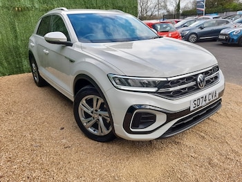 Used Volkswagen T-Roc 2024 for sale - 78711797: Photo