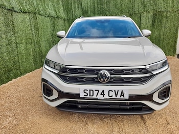 Used Volkswagen T-Roc 2024 for sale - 78711797: Photo