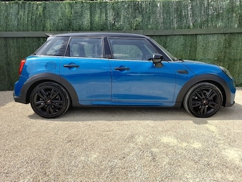 Used MINI Hatch 2021 for sale - 79418462: Photo