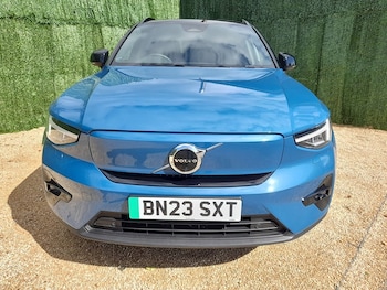 Used Volvo XC40 2023 for sale - 78986442: Photo