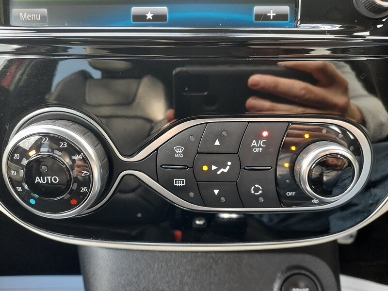 Used Renault Captur 2018 for sale - 78177544: Photo 27