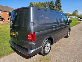 Used Volkswagen Transporter 2019 for sale - 78612463: Photo