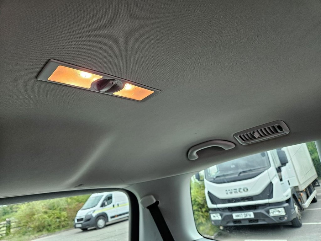 Used Volkswagen Sharan 2018 for sale - 76962236: Photo 33