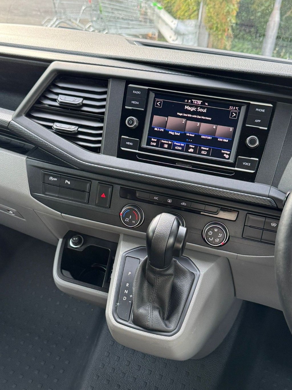 Used Volkswagen Transporter 2024 for sale - 76962335: Photo 18