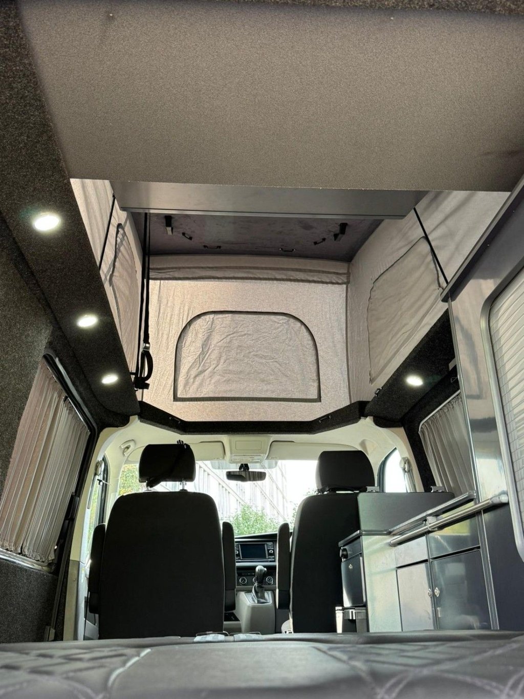 Used Volkswagen Transporter 2024 for sale - 76962335: Photo 42