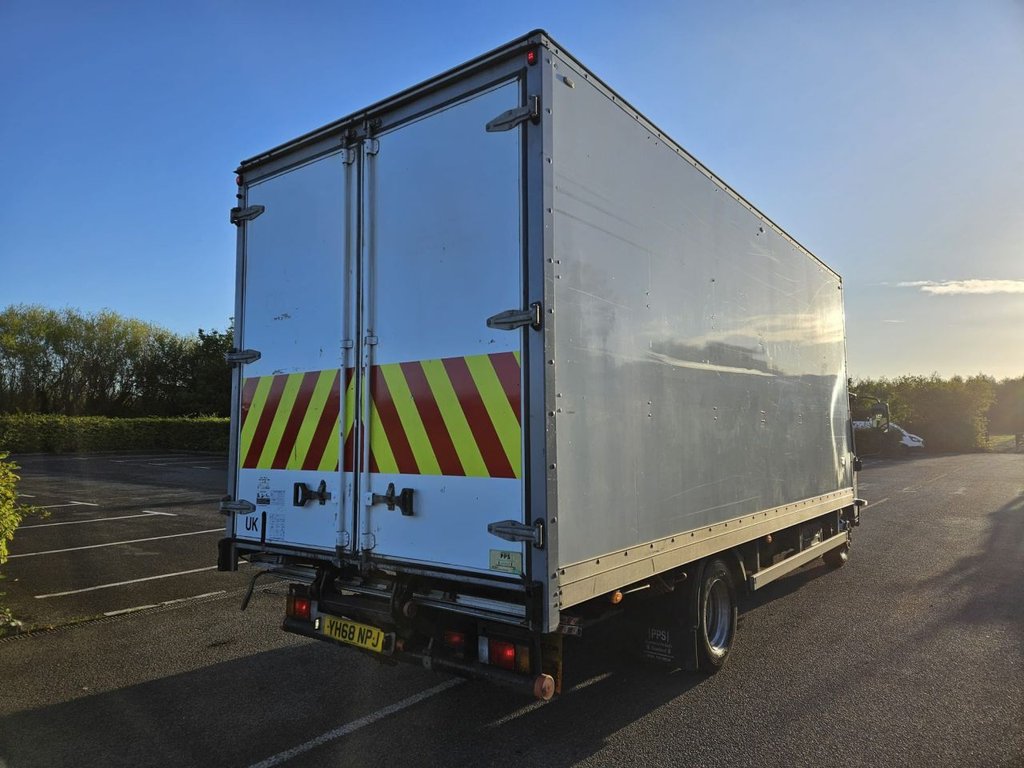 Used Isuzu Forward 2018 for sale - 76962237: Photo 33