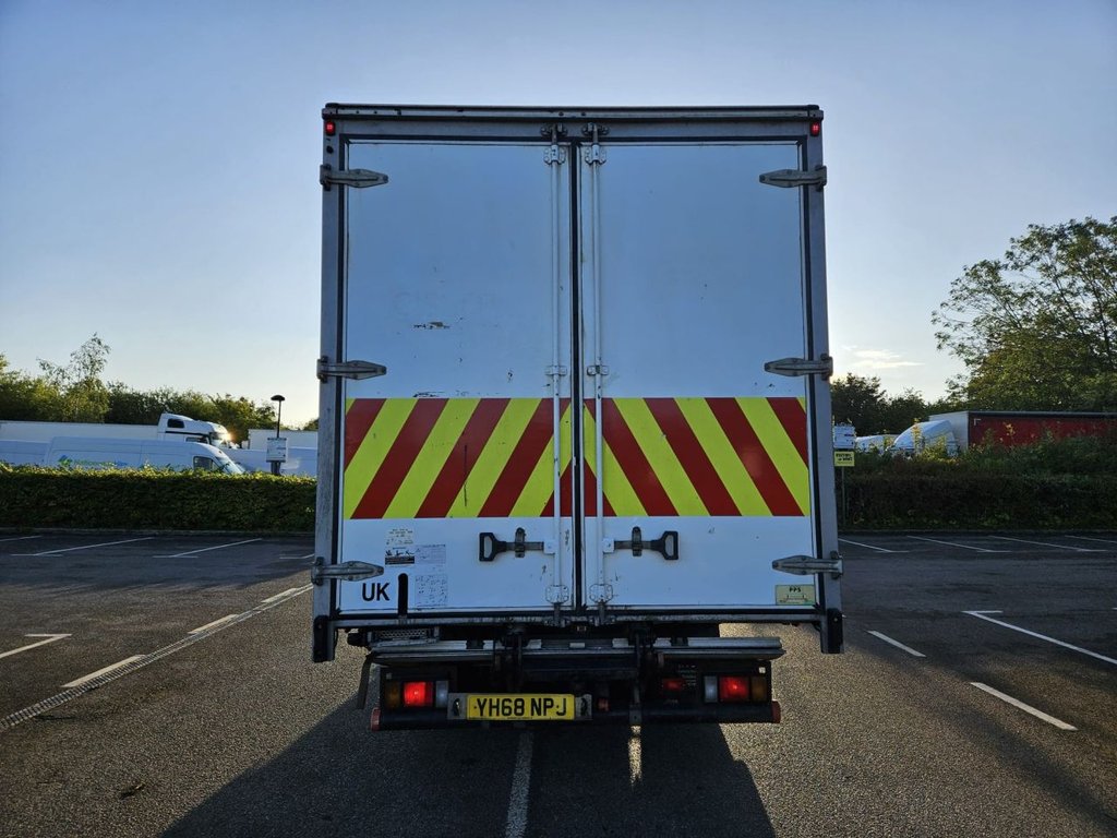 Used Isuzu Forward 2018 for sale - 76962237: Photo 35