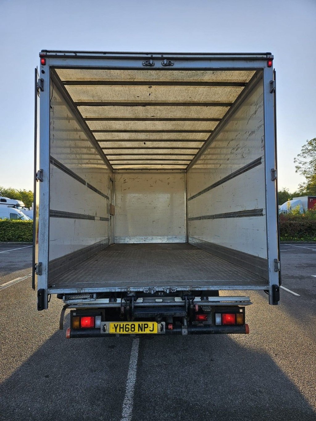 Used Isuzu Forward 2018 for sale - 76962237: Photo 39