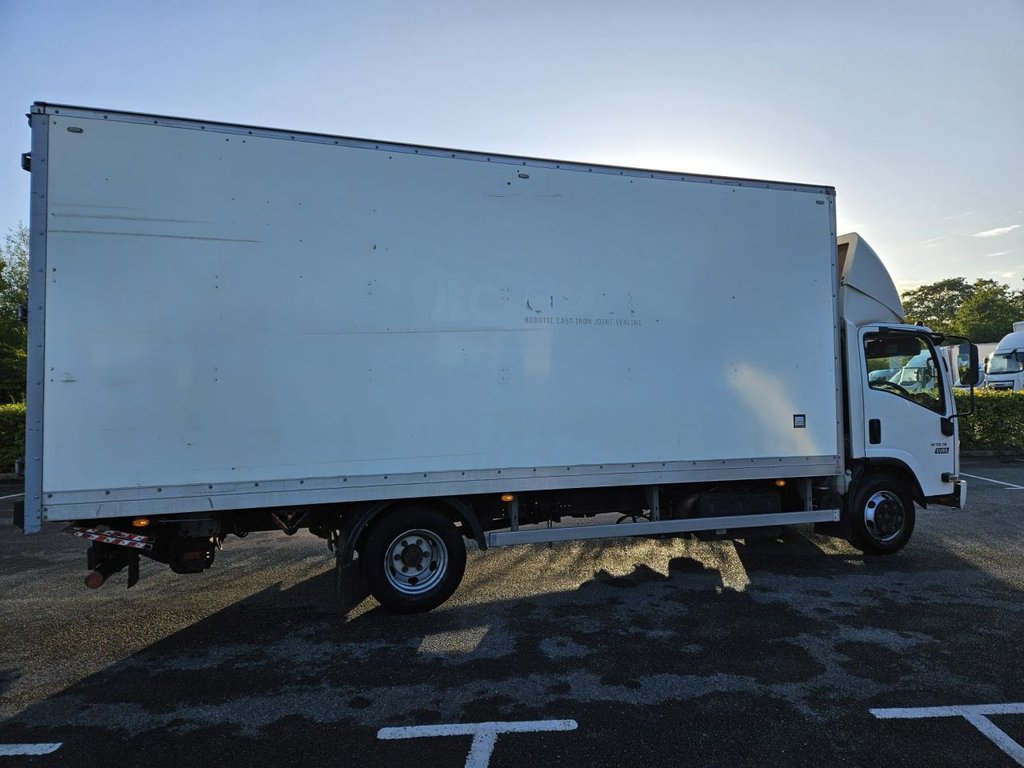 Used Isuzu Forward 2018 for sale - 76962237: Photo 6
