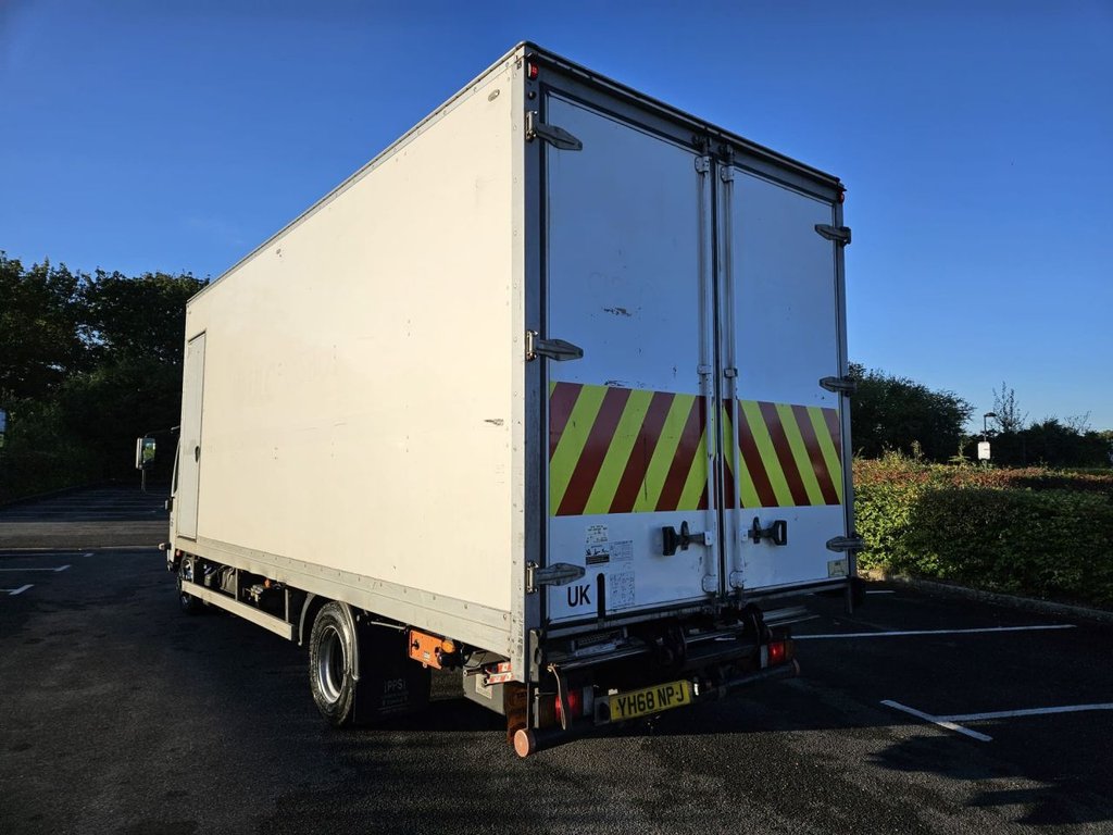 Used Isuzu Forward 2018 for sale - 76962237: Photo 8