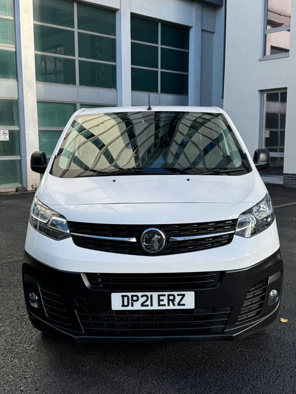Used Vauxhall Vivaro 2021 for sale - 76962257: Photo 2
