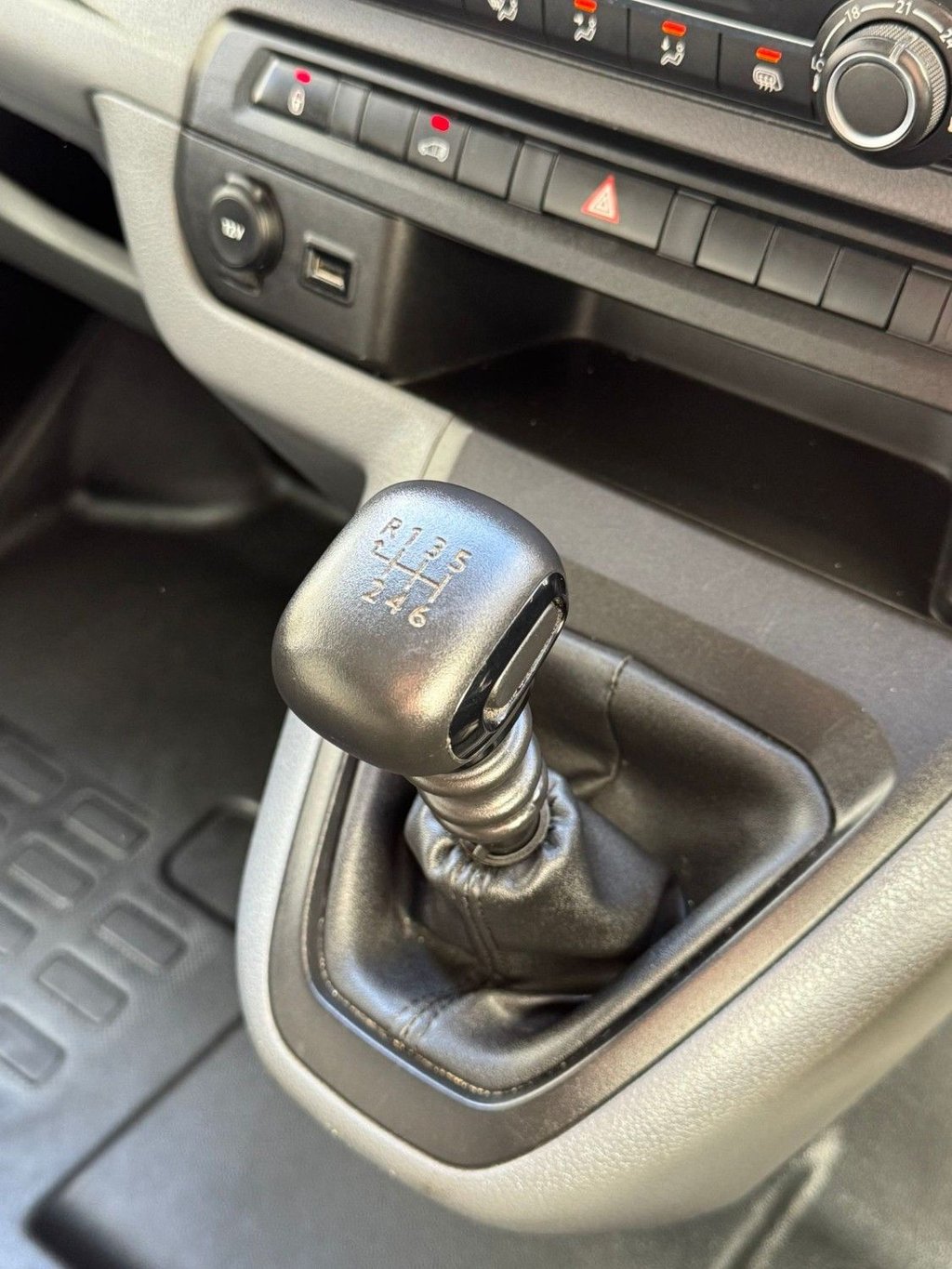 Used Vauxhall Vivaro 2021 for sale - 76962257: Photo 21