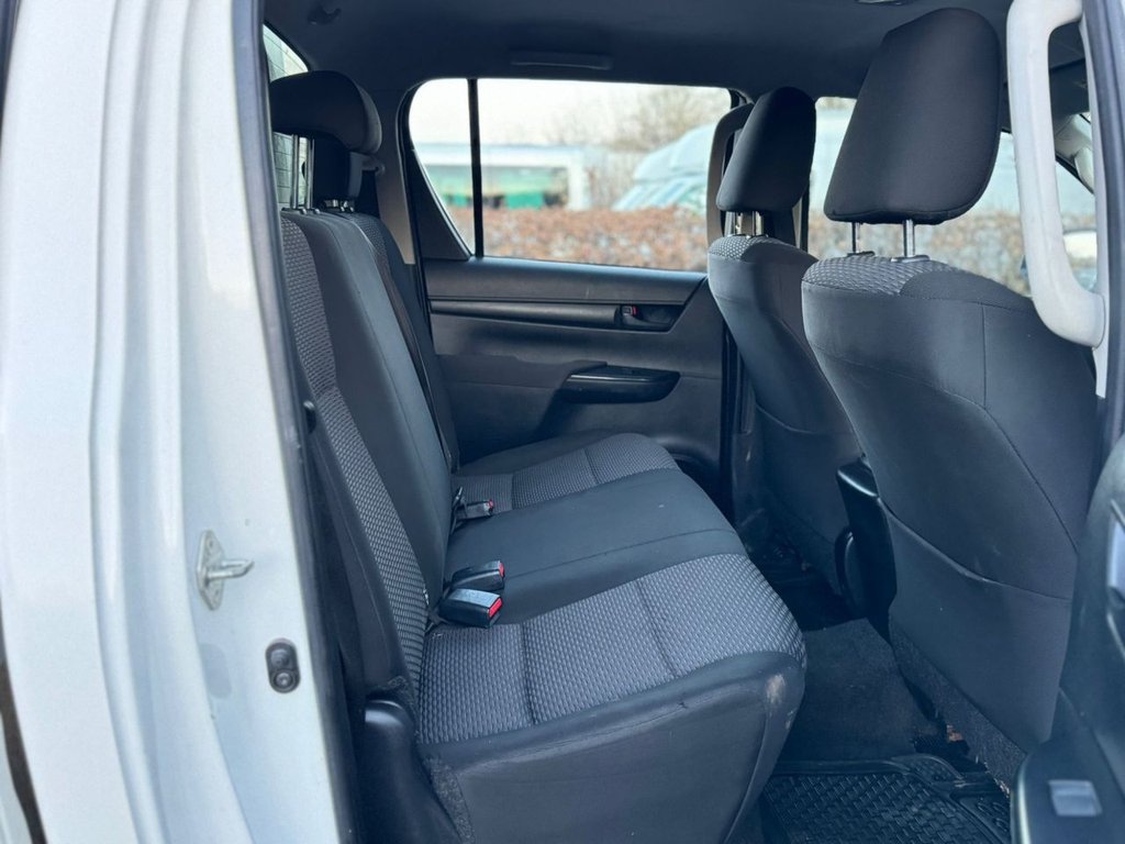 Used Toyota Hilux 2020 for sale - 76962253: Photo 37