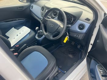 Used Hyundai i10 2014 for sale - 79656136: Photo