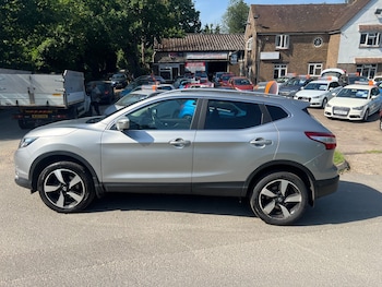 Used Nissan Qashqai 2017 for sale - 78978124: Photo