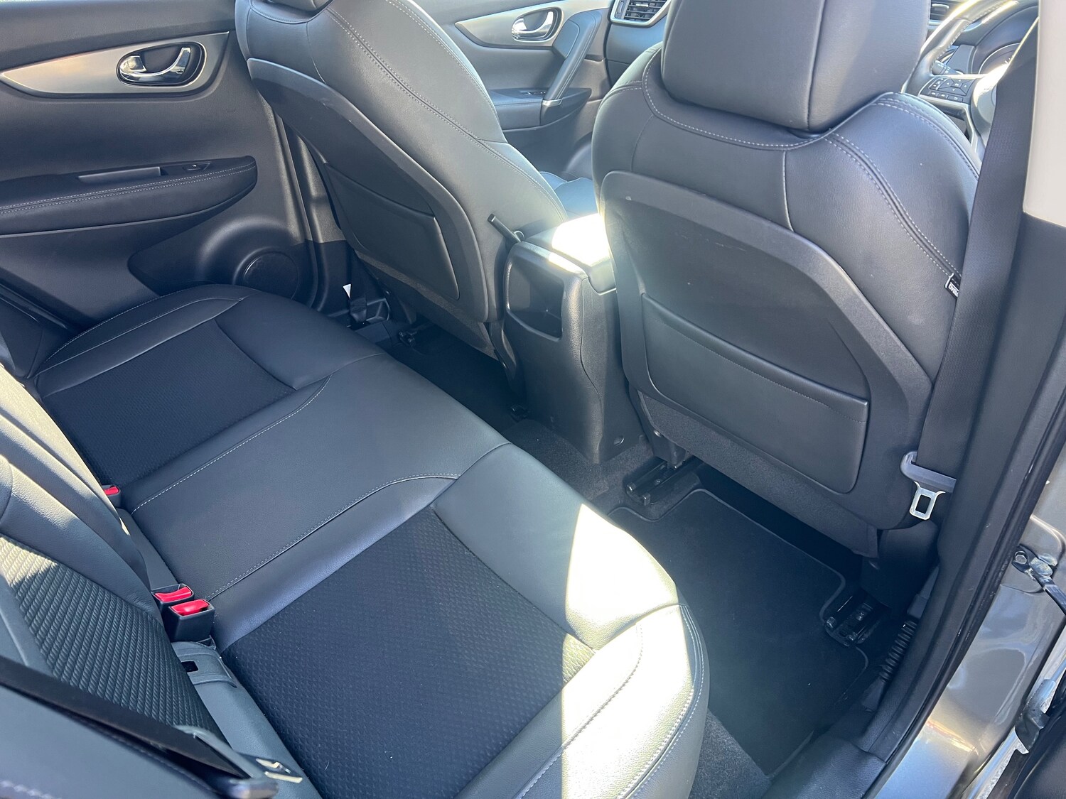 Used Nissan Qashqai 2018 for sale - 77942195: Photo 18