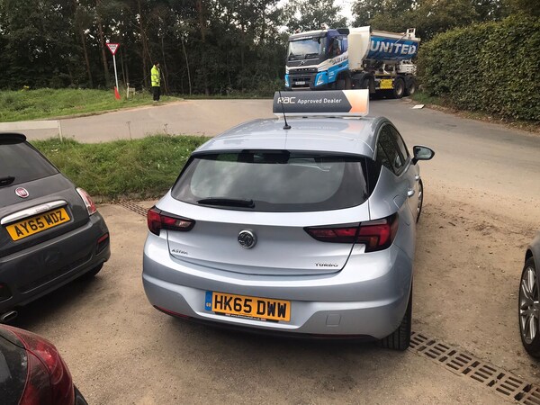 Used Vauxhall Astra 2015 for sale - 76093578: Photo 9