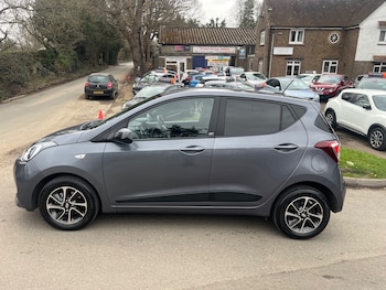 Used Hyundai i10 2018 for sale - 77820026: Photo