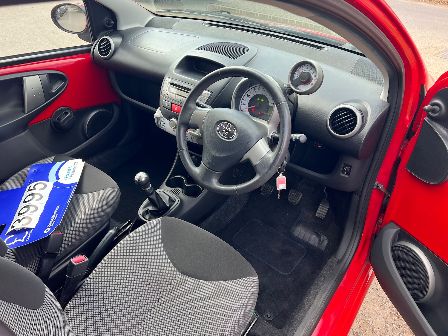 Used Toyota AYGO for sale - 78132128: Photo 4